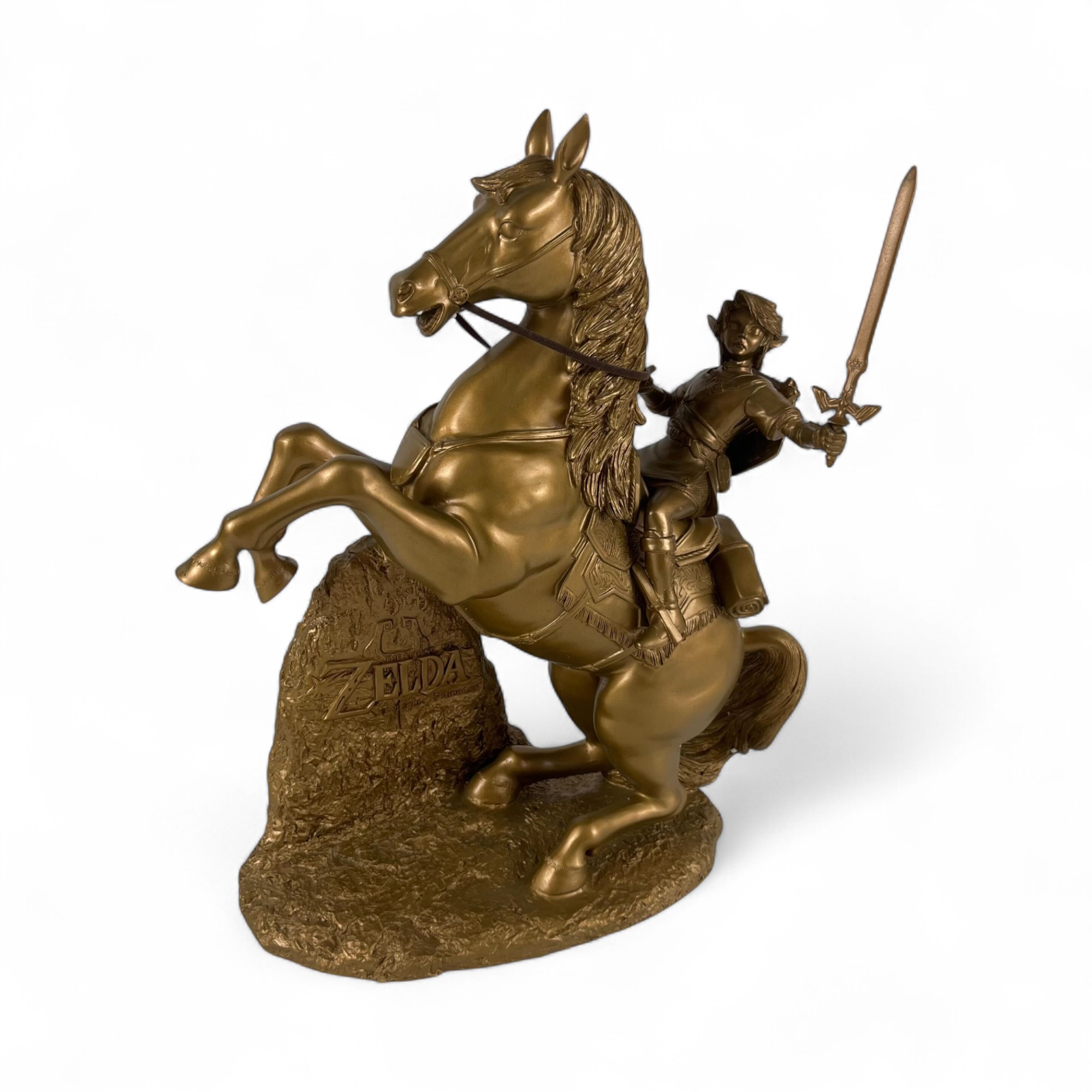 Merchandise - Club Nintendo Gold Link on Epona Zelda Statue (mit OVP) (gebraucht)