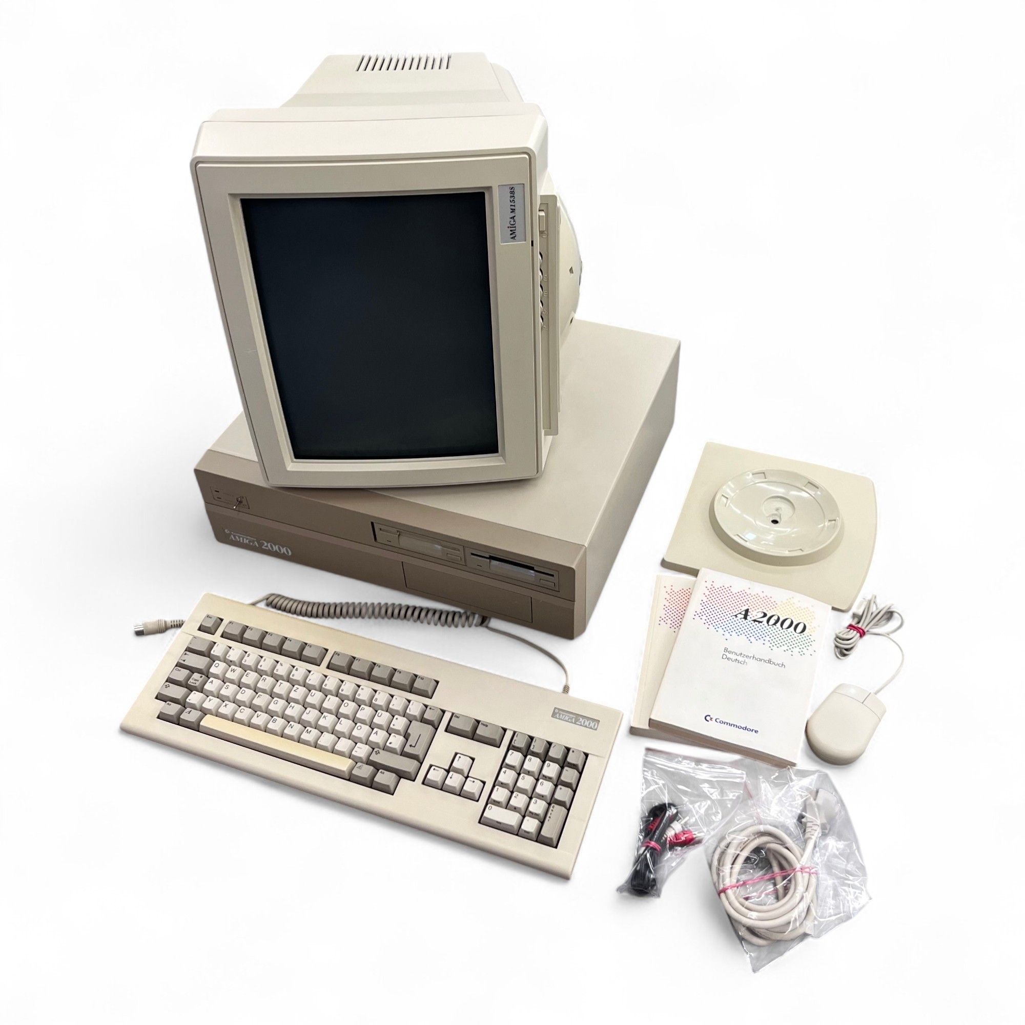 Amiga - SA 1972: Amiga 2000 Personal Computer + Monitor + Zubehör